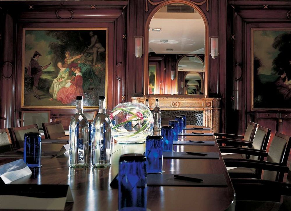 ザ・ウォルドルフ・ヒルトンのカフェ