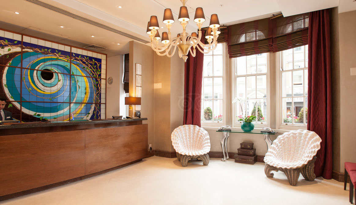 コートハウス・ホテルのフロント