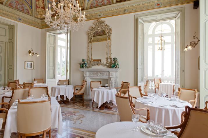 インペリアル・パレス・ホテル Imperiale Palace Hotelのレストラン