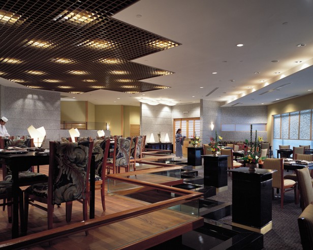 シャングリラ・ホテル・シンガポール Shangri-La Hotel Singaporeのなだ万