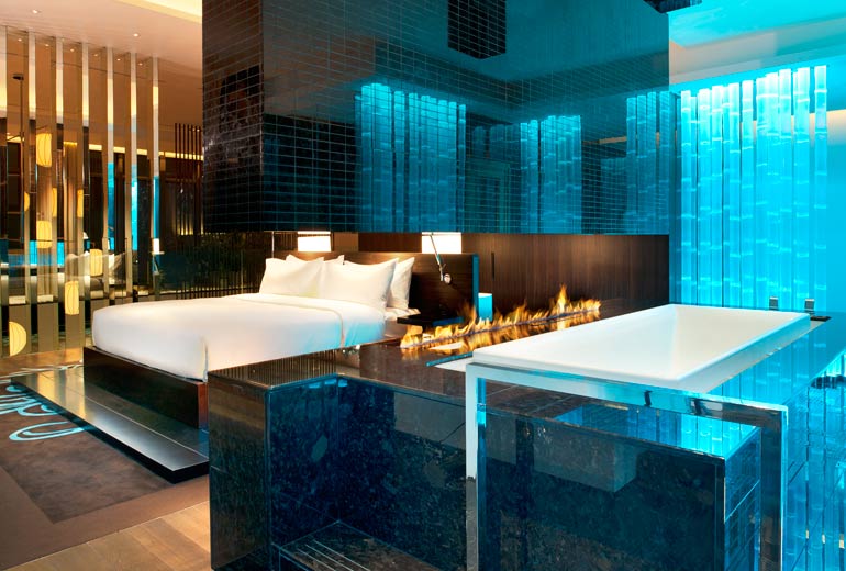 W台北 W Taipei 紫艷酒吧の客室