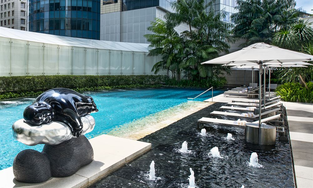 ザ・セント・レジス・シンガポール　The St. Regis Singaporのスイミングプール