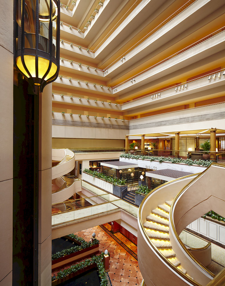 街の中心オーチャードに佇む 高級感あふれる5つ星ホテル リージェント シンガポール