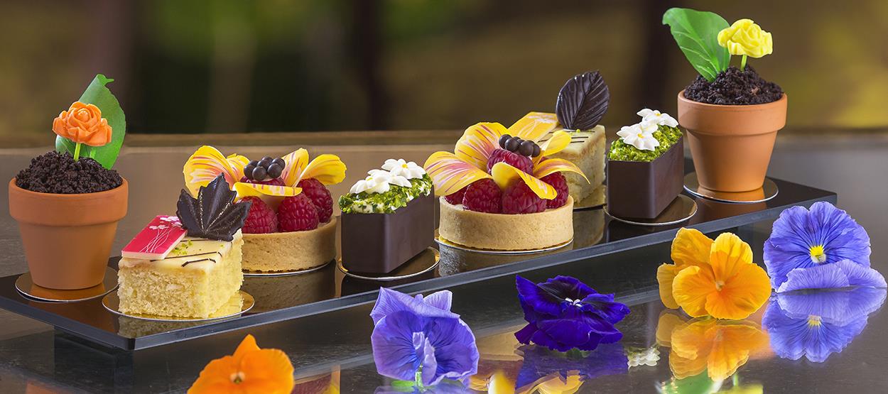 ジュメイラ・カールトン・タワーのカフェ