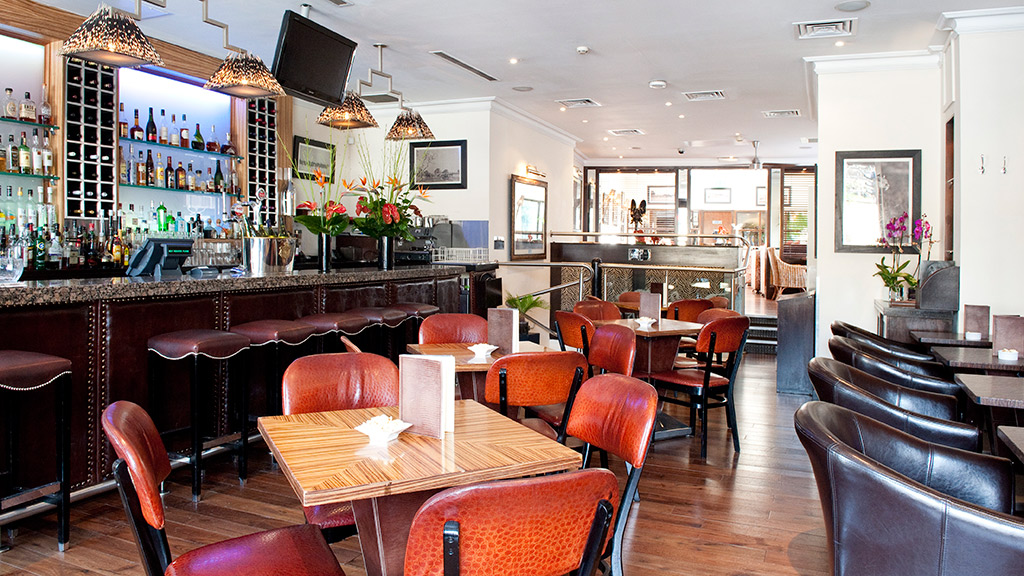 ホテル・41のb-bar