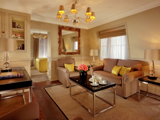 セント・ジェームズ・ホテル&クラブのWestminster-Suite-Living-Room