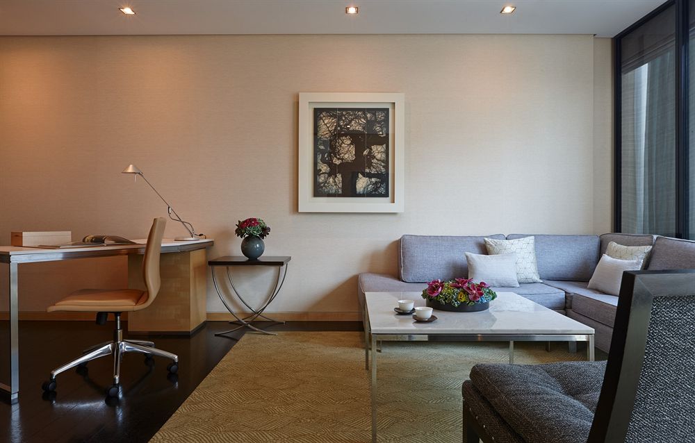 フォーシーズンズ・ホテル丸の内 東京 Four Seasons Hotel Tokyo at Marunouchiの客室