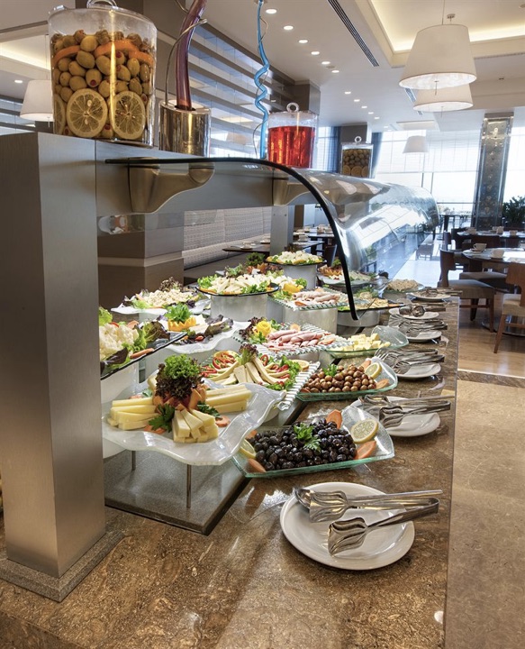 デデマン・ゾングルダクのレストラン3