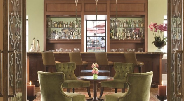 フォーシーズンズ・ホテル・イスタンブール・アット・ザ・ボスポラスのラウンジ