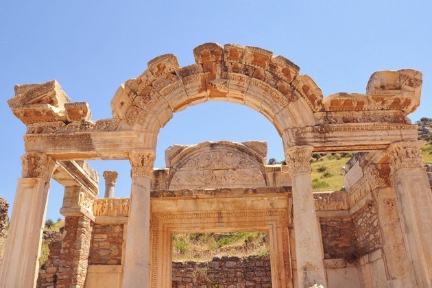 ハドリアヌスの神殿