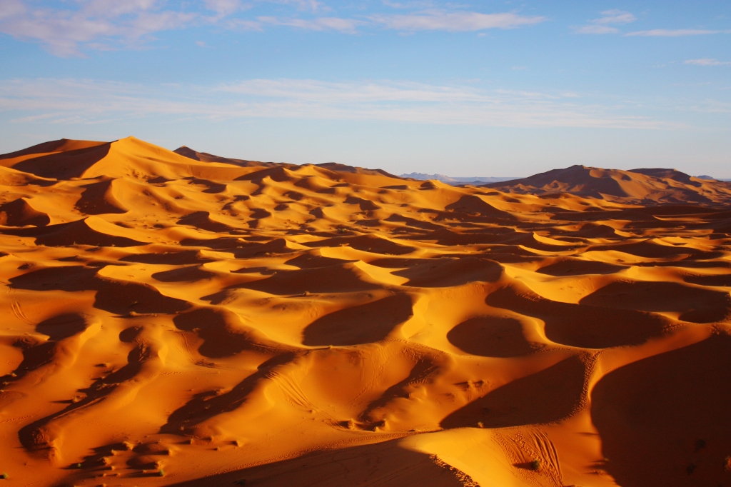 サハラ砂漠の絶景の画像です。