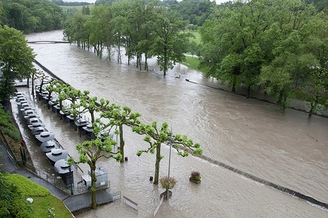 Les-sanctuaires-de-Lourdes-touches-par-une-inondation_article_main