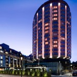 全客室から美しい壮大な光景を眺めることのできる「ザ・パークタワー・ナイツブリッジ・ラグジュアリー・コレクション・ホテル」