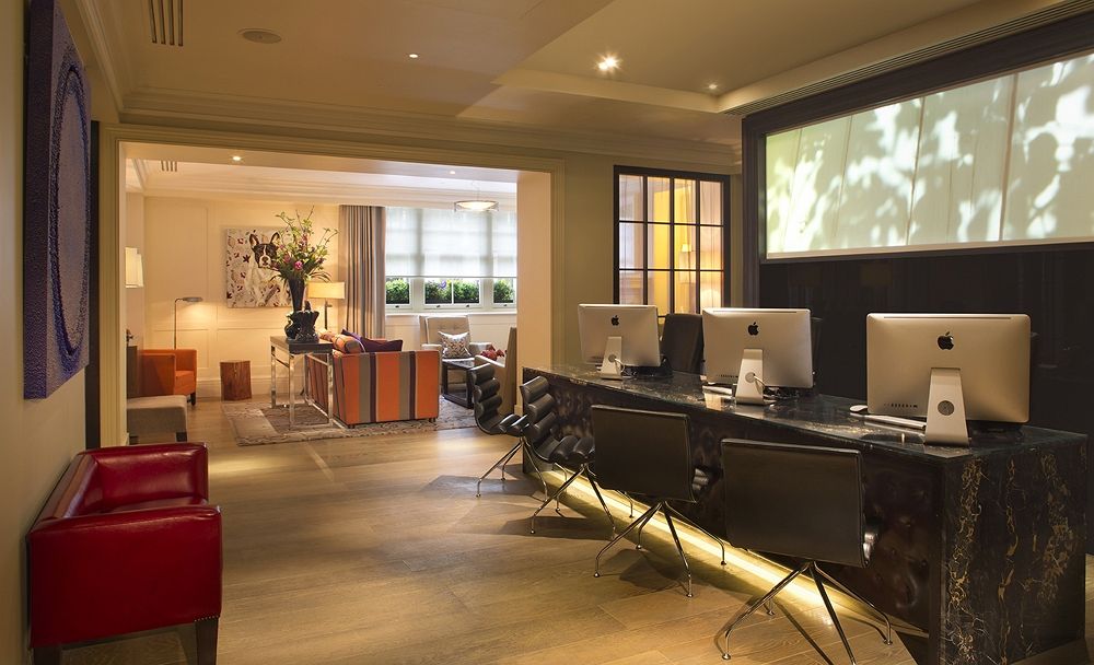 ザ・アーチ・ロンドンのフロント