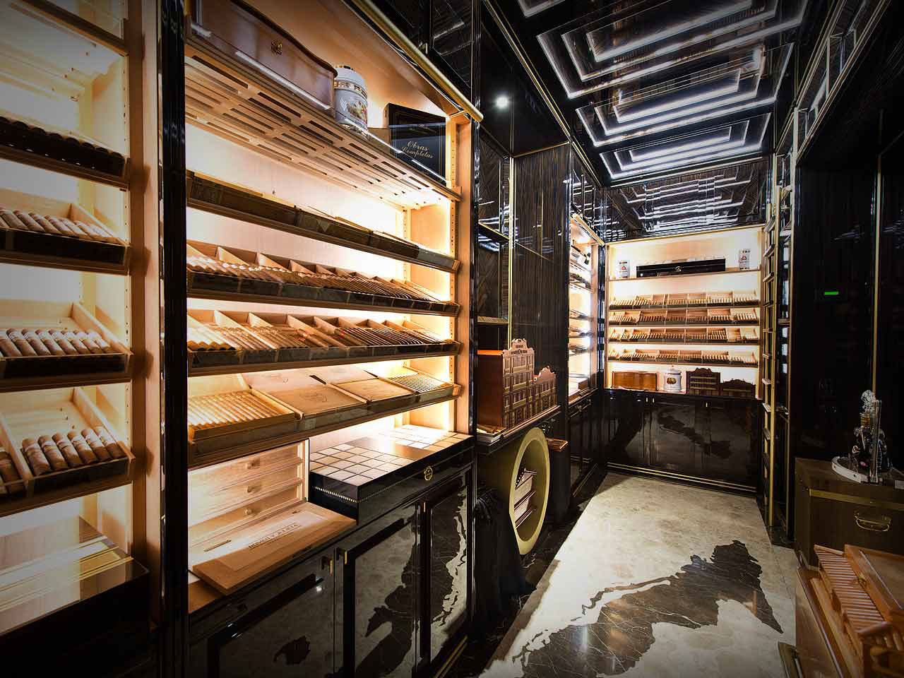 19年代の美しい英国の内装を見事に復元した ザ ウェルズリー ロンドン