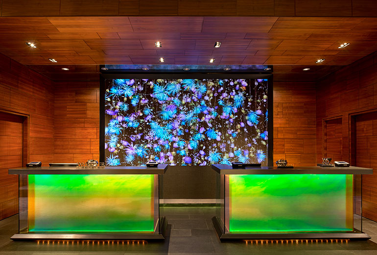 Wホテル香港のパブリックエリアウェルカムデスク