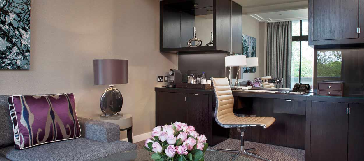 ジュメイラ・カールトン・タワーのガーデンスイート