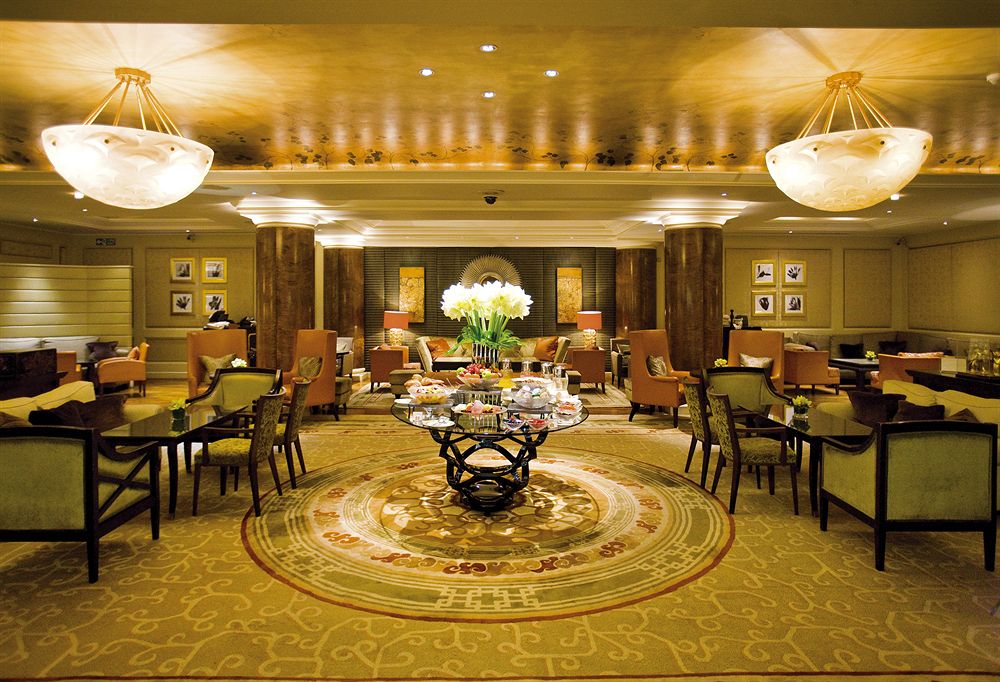 ジュメイラ・カールトン・タワーのロビー