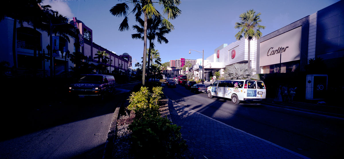 グアム島・タモンシティ