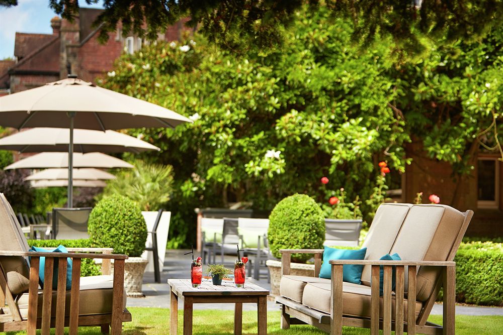 アレクサンダー・ハウス・アンド・ユートピア・スパの中庭