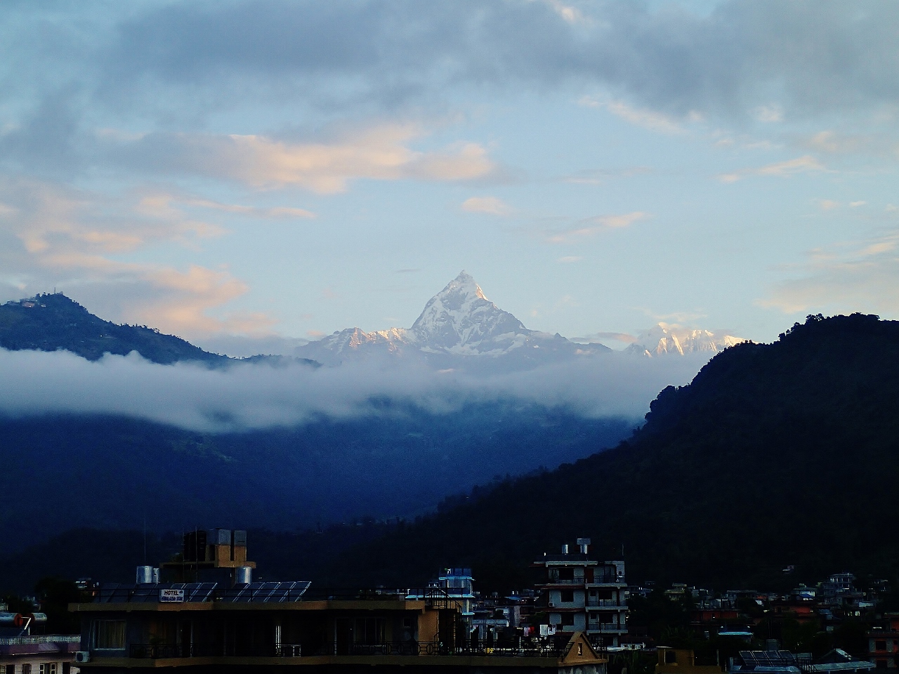 ポカラから見たアンナプルナ