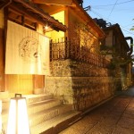 京都の風情ある石塀小路で極上のサービスを堪能する「石塀小路 龍吟」