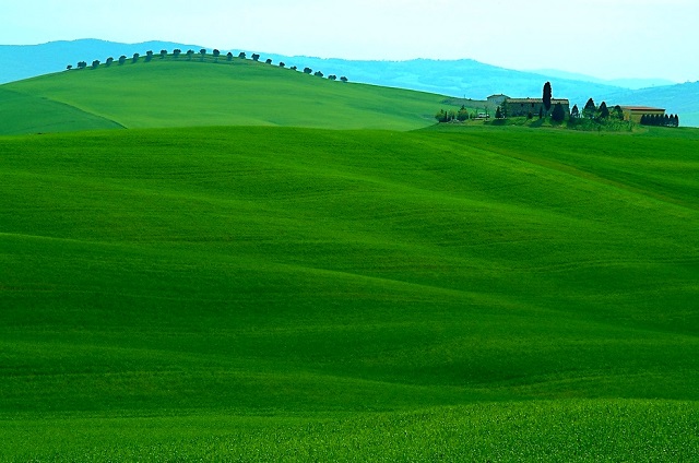 オルチャ渓谷の絶景