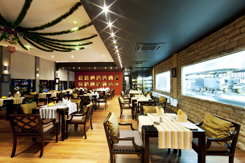 アダーラン・プレステージ・ヴァドゥのファリヴァリュ・レストラン