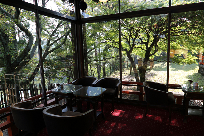 絶景が堪能できる奈良ホテルの「ティーラウンジ」