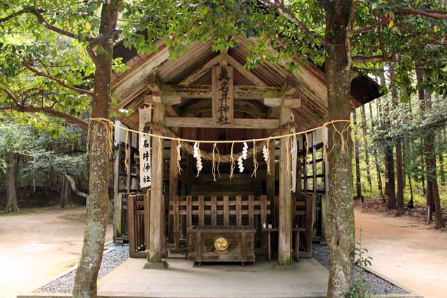 真名井神社本殿