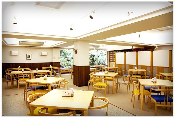 コーヒーラウンジ・メイプルリーフ