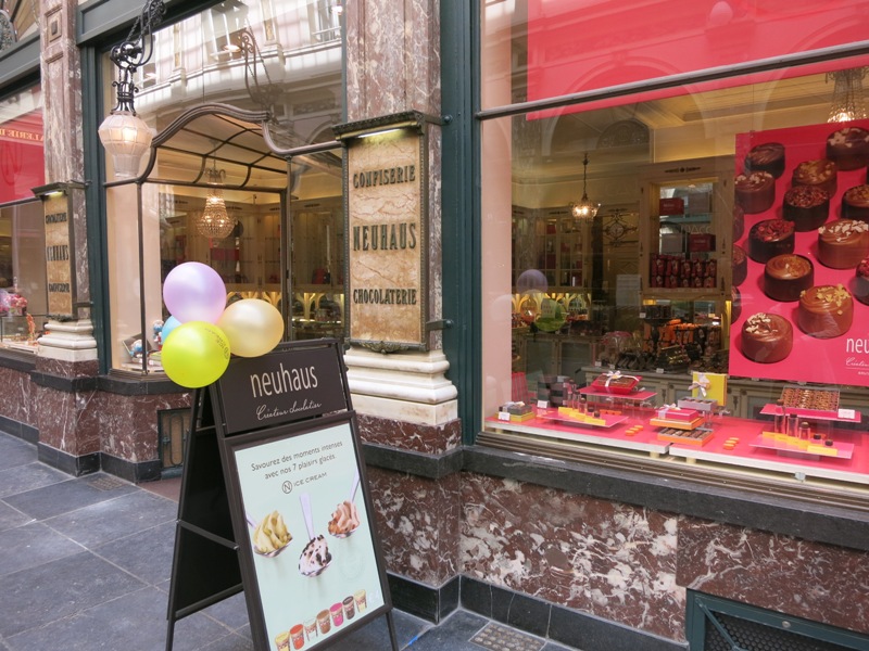 ノイハウス ブリュッセル 店舗