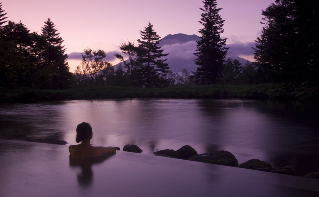 温泉から見た羊蹄山