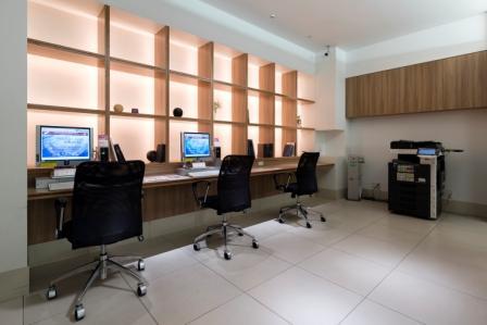 HUNDRED STAY Tokyo Shinjukuのビジネススペース