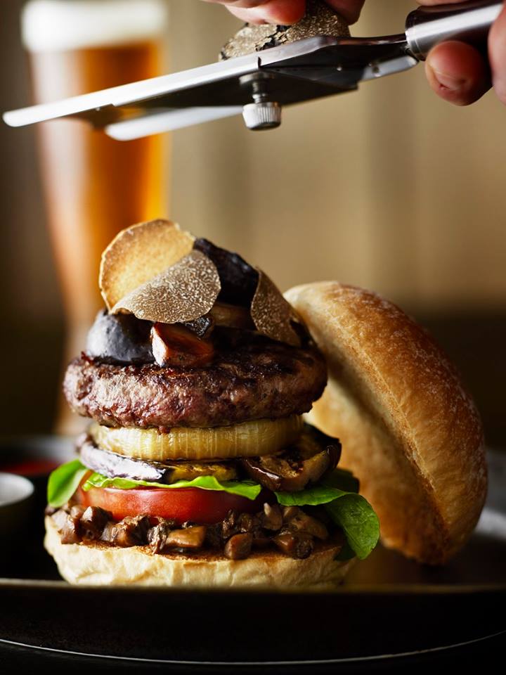 ザ・ラウンジ by アマンのハンバーガー