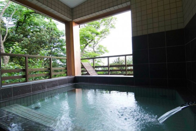 伊豆大島 ホテル&リゾート マシオの露天風呂
