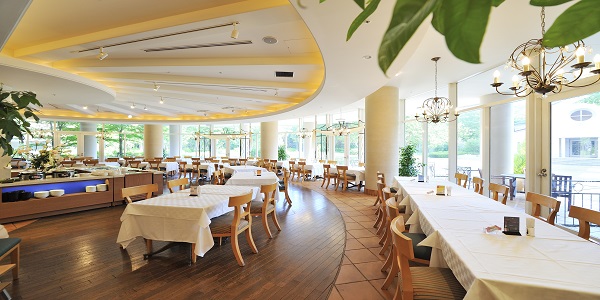 フォレスト・イン昭和館のレストラン
