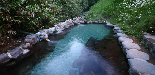 大丸温泉　露天山ゆり