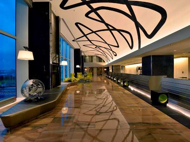 ロイヤルパーク ホテル ザ 羽田のロビー