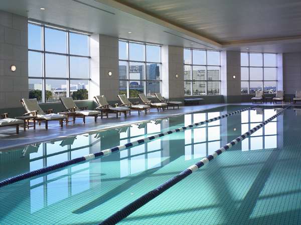 ホテル グランパシフィック LE DAIBAのプール