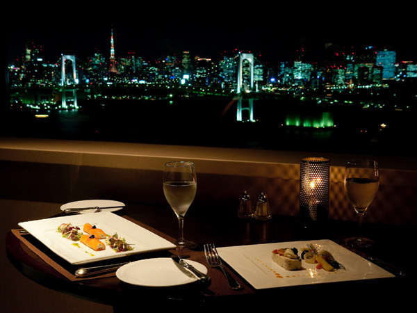 ホテル グランパシフィック LE DAIBAのレストラン