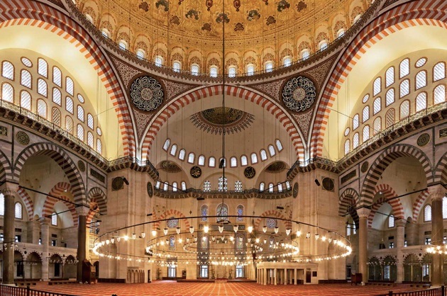 スレイマニエ・モスクの内部