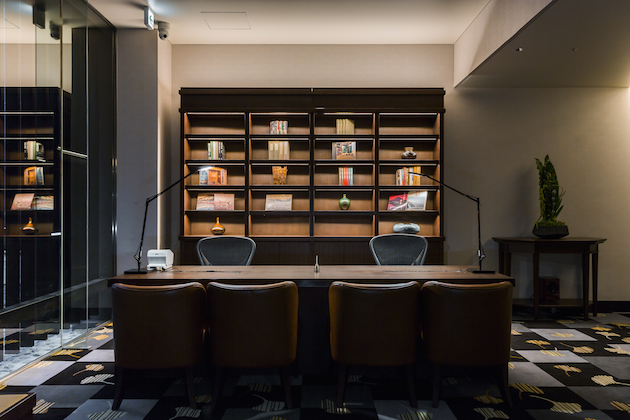 ホテル龍名館お茶の水本店のフロント