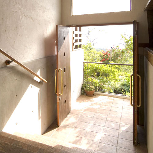 伊豆大島 ホテル&リゾート マシオのエントランス