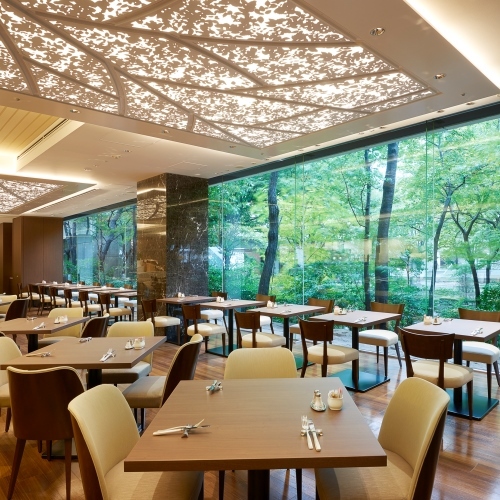 京王プラザホテルのレストラン
