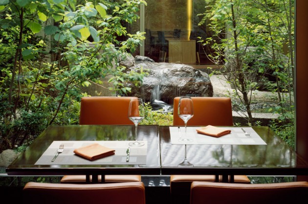 庭のホテル 東京のレストラン