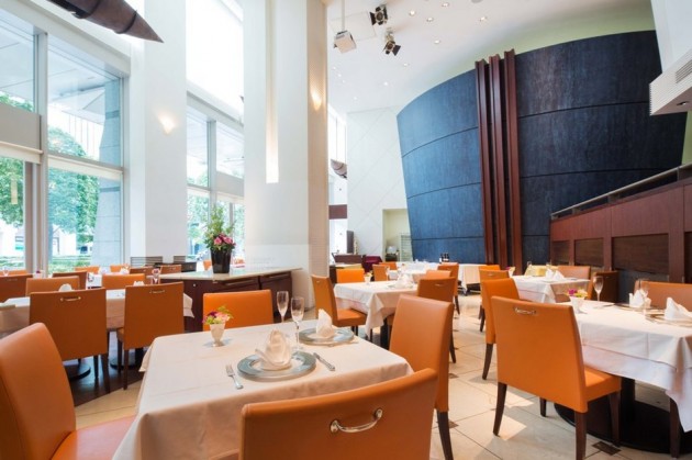 セレスティンホテルのレストラン