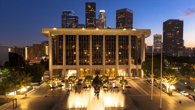 1381840142-venue-Dorothy_Chandler_Pavilion_at_The_Music_Center_by_Alex_Pitt-920