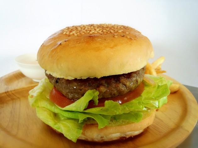 島バーグ石垣牛１