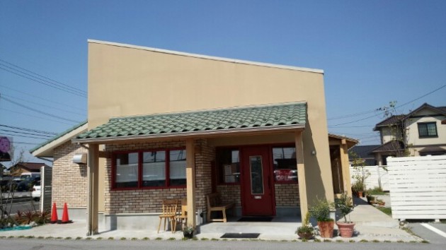 滋賀県 HAMBURG KITCHEN KURIYAN 外観